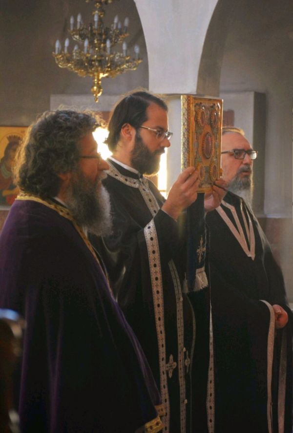 A2 naos agias varvaras iereis 2